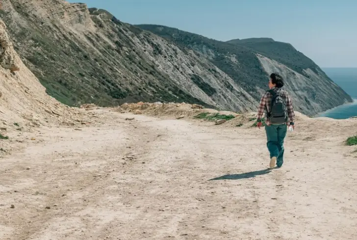 how long does it take to hike 3 miles